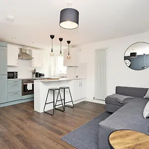  Apartment Joivy Contemporary Royal Mile With Balcony