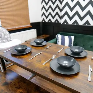 Broadway Belfast! Location! Sleeps 6! , Belfast United Kingdom
