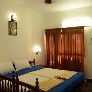 Sea View Palace - The Beach Hotel, 2*, Kovalam India